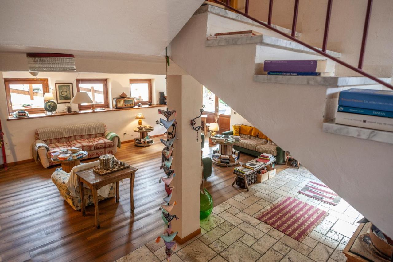Maison Le Champ B&B Questa Casa Non E Un Albergo La Salle Zewnętrze zdjęcie