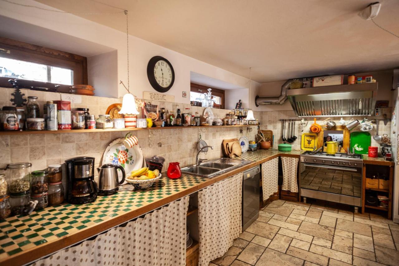 Maison Le Champ B&B Questa Casa Non E Un Albergo La Salle Zewnętrze zdjęcie
